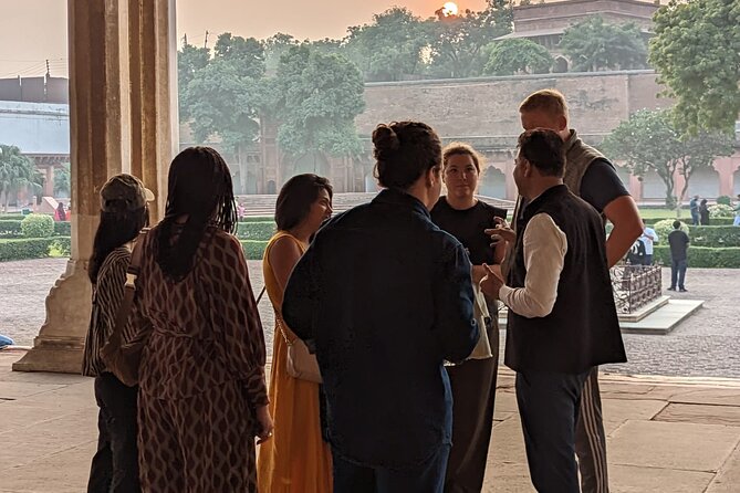 All Inclusive- Taj Mahal and Agra Tour from Delhi Superfast Train - Five-star lunch, with an important booking detail