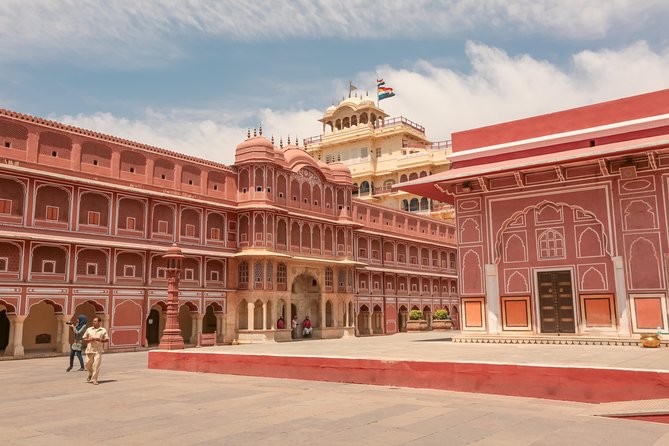 Award-Winning 3-Day Private Golden Triangle Tour of India - Guides, shopping, and the human side of the route