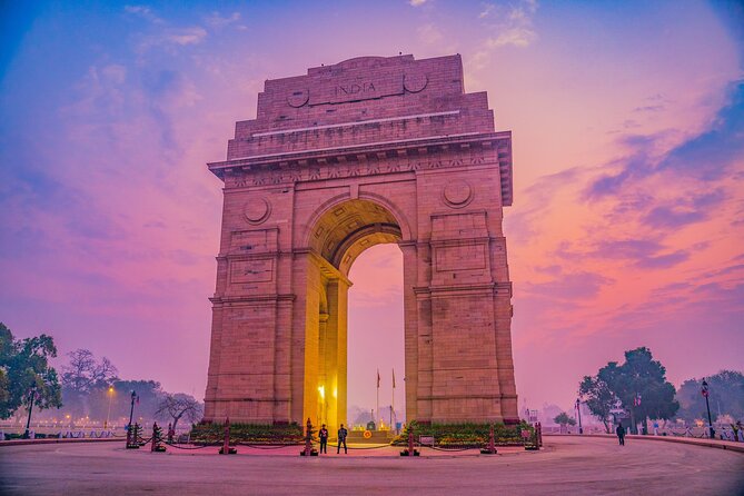 Best of 8 hrs Private old & New Delhi City Tour - Humayun’s Tomb, the quiet centerpiece