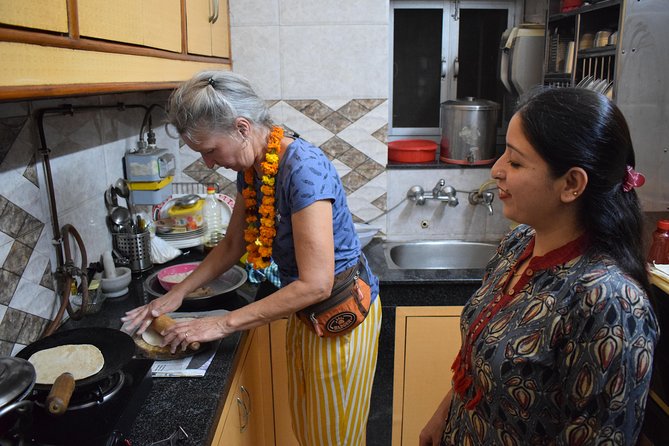 Cooking Demo + Lunch/Dinner and interaction with an Indian family @ Chez Anjali - Why the private format works