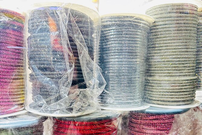 Customized Half Day and Full Day Delhi Shopping, Street Food Tour - Shahpur Jat: fashion beside old Delhi ruins