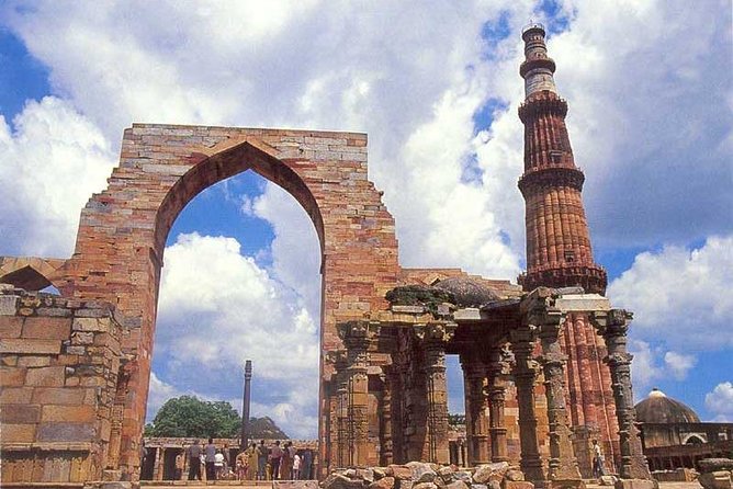 Day Tour of Delhi: Old and New with Local Experts - Qutub Minar brings scale and political ambition