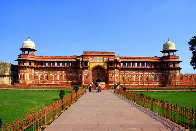 Day Trip to Taj Mahal and Agra Fort by Car from Delhi - Lunch at Bon Barbecue