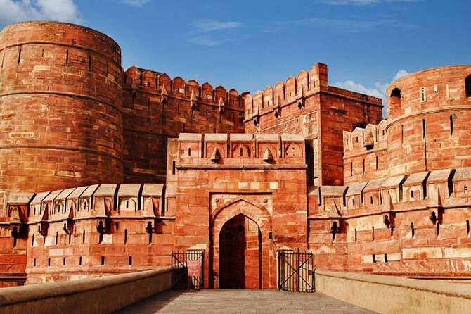 Day Trip to Taj Mahal from Delhi - What to expect inside the monument