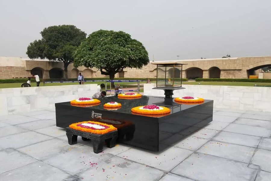 Delhi: 6-Day Golden Triangle Delhi, Agra, and Jaipur Tour - Day 2: Delhi’s monuments and the old lanes of Chandni Chowk