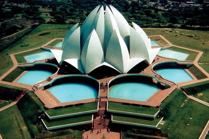 Delhi Agra Jaipur Udaipur Rajasthan 9 Days Tour From New Delhi - Day 1: Arriving in New Delhi