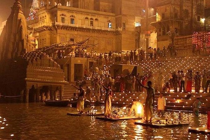 Delhi Agra Jaipur & Varanasi Tour – Taj Mahal & Ganga Aarti - Jaipur adds palaces, astronomy, and a hilltop fort