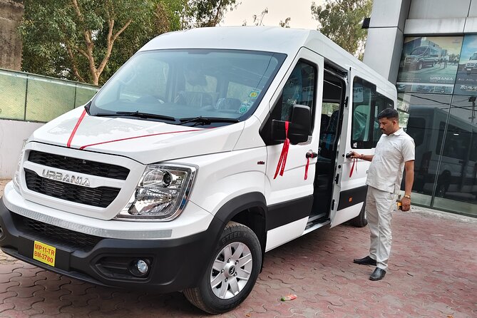 Delhi Airport Private Transfer to or from New Delhi and NCR - Why the roughly one-hour estimate matters