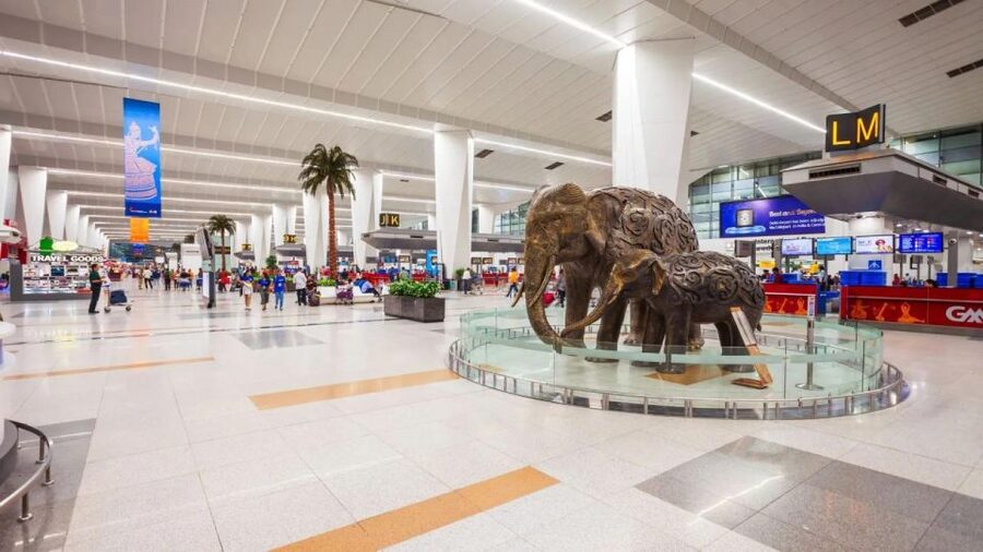 Delhi: Airport to Airport Guided Layover City Tour - Jama Masjid, Chandni Chowk, and the Old Delhi section