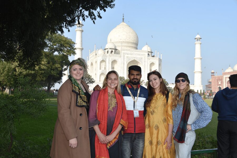 Delhi: Airport to Airport Layover Taj Mahal City Tour By Car - Entering the Taj Mahal