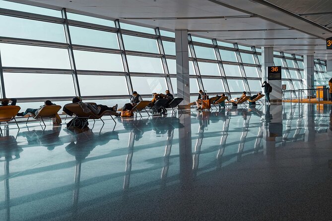 Delhi Airport To Delhi NCR Hotels One-Way Car Transfer - Meeting your driver after an international arrival