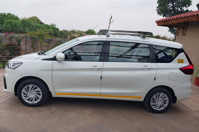 Delhi Airport Transfer – Pickup and Drop-Off (Choose One or Both) - A calm first hour in Delhi