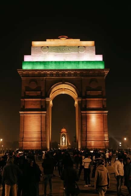 Delhi: Akshardham Temple, India Gate & Safdarjung Night Tour - Key points to know before booking