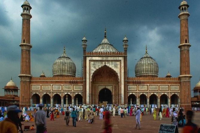 Delhi All Inclusive Half day City Tour With Guide - Why a private car helps in Delhi