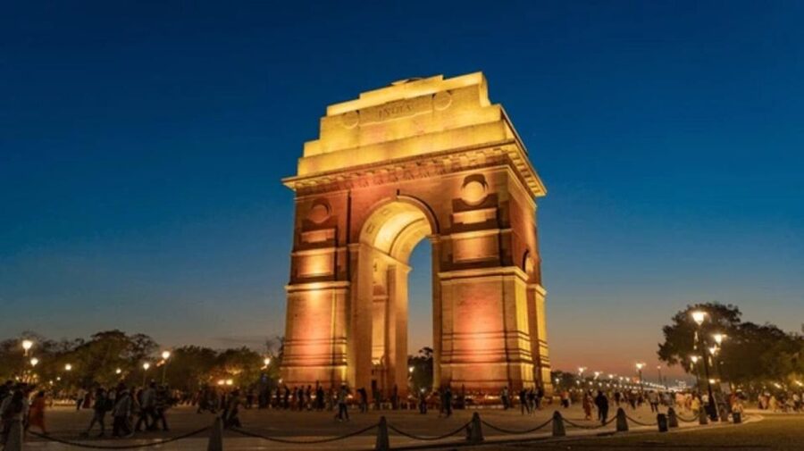 Delhi: All Inclusive Old & New Delhi Full & Half Day Tour - India Gate, Rajpath, and the ceremonial city