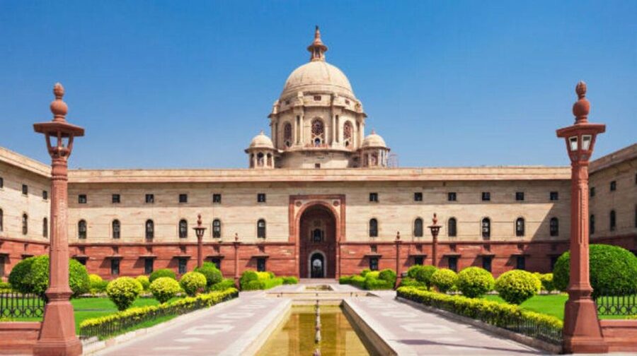 Delhi: All Inclusive Old & New Delhi Full & Half Day Tour - Sis Ganj Gurudwara and the Sikh tradition