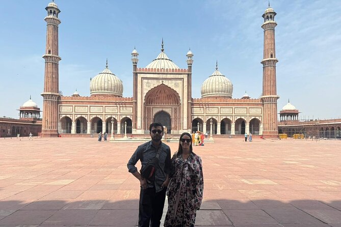Delhi: Best 4 to 8 hour Old and New Delhi City Tour-All Inclusive - Jama Masjid brings you into Old Delhi