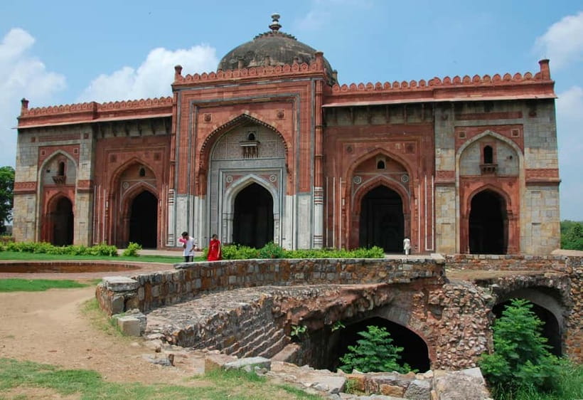 Delhi City Hidden Gems Tour - Cover the Uncovered Sites - Kalka Ji Temple and Living Faith