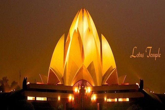 Delhi City Sightseeing Tour In a Private Car With Safe & Reliable Driver - Jama Masjid and the crowded heart of Old Delhi