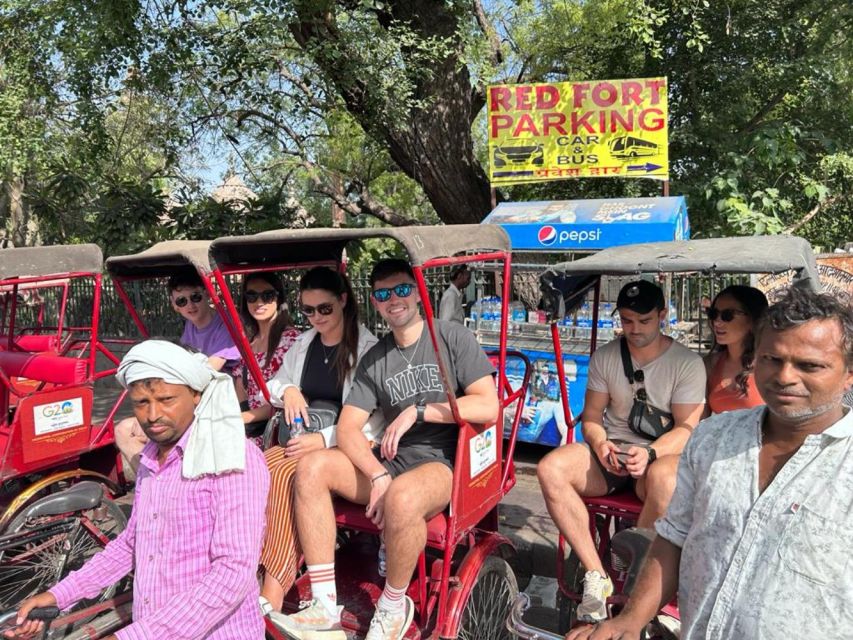 Delhi: City Tour of Old Delhi & New Delhi with Private Guide - Chandni Chowk by rickshaw