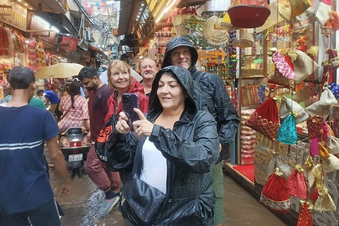 Delhi City Tour: Old Delhi, Markets, Monuments & Street Food Walk - The street-food tastings