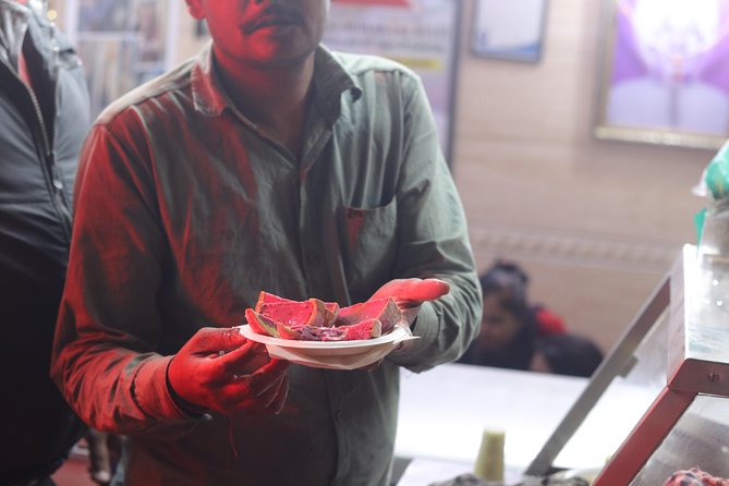 Delhi Culinary Evolution Tour: Old + New Delhi Food all inclusive - The guide can make or break the afternoon