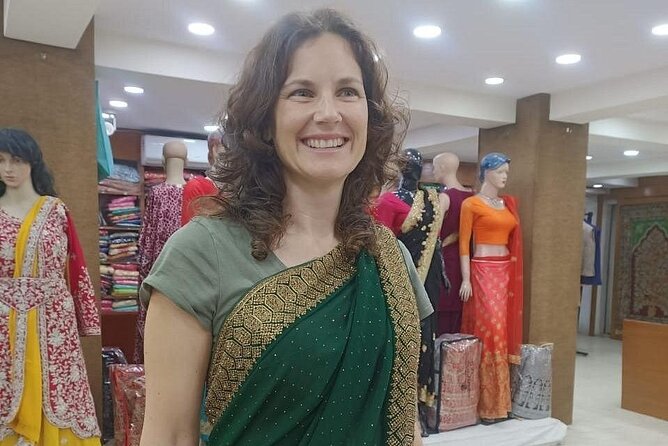 Delhi : Customized Half or Full Day Delhi Shopping Tour - Who should book this shopping experience?