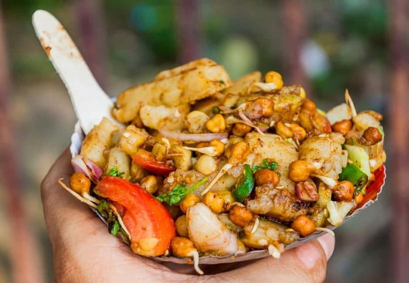 Delhi: Delhi Street Food Tour with Guide at Chandni Chowk - The 30-minute rickshaw ride through Old Delhi