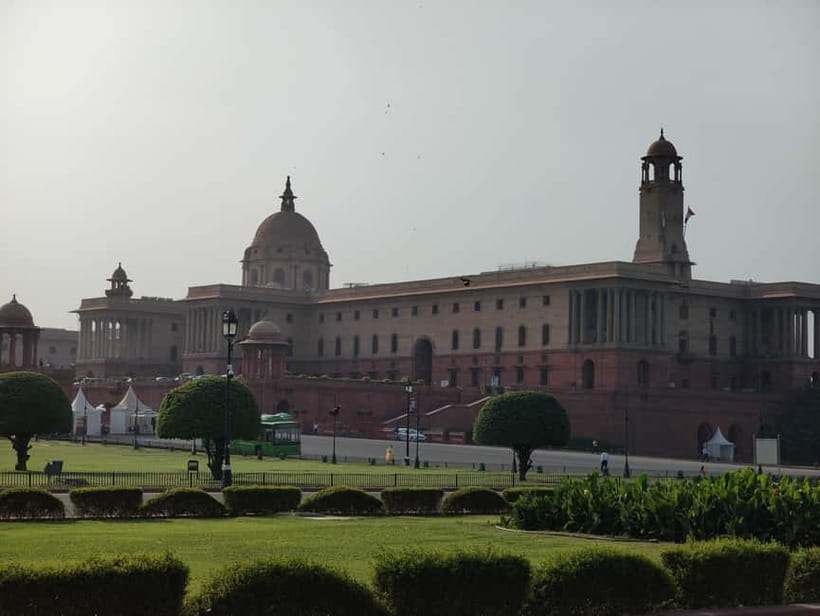 Delhi Diaries: Chaos, Culture & Charm - Bangla Sahib and the quieter side of Delhi