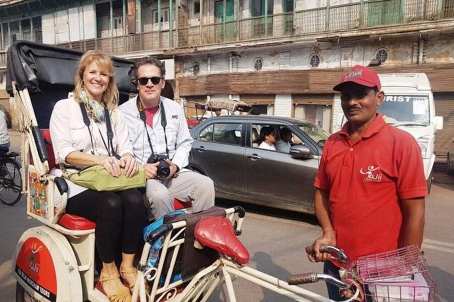 Delhi: Evening Tour of Old Delhi City with Guide - Chandni Chowk by foot or rickshaw