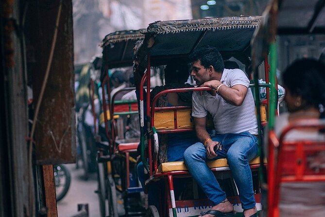 Delhi: Explore Old Delhi on Tuk Tuk with Shopping and Street Food - Starting Near the Red Fort at Sunehri Masjid