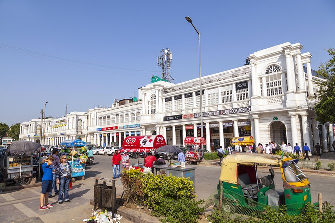 Delhi Flea and Street Markets Tour - Connaught Place: Delhi shopping with a polished edge