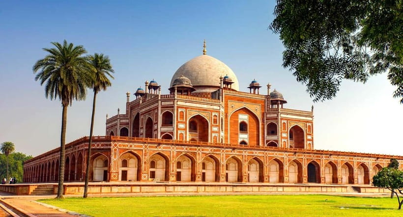 Delhi: Full or Half-Day Private City Tour with Guide - Why this tour works for seeing two Delhis