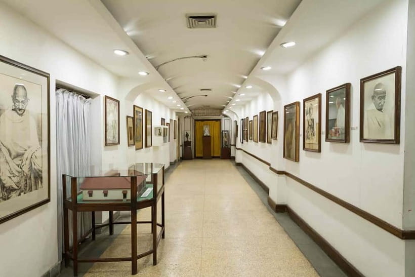 Delhi: Gandhi Museum & Raj Ghat Private Guided Tour - Two hours at the National Gandhi Museum
