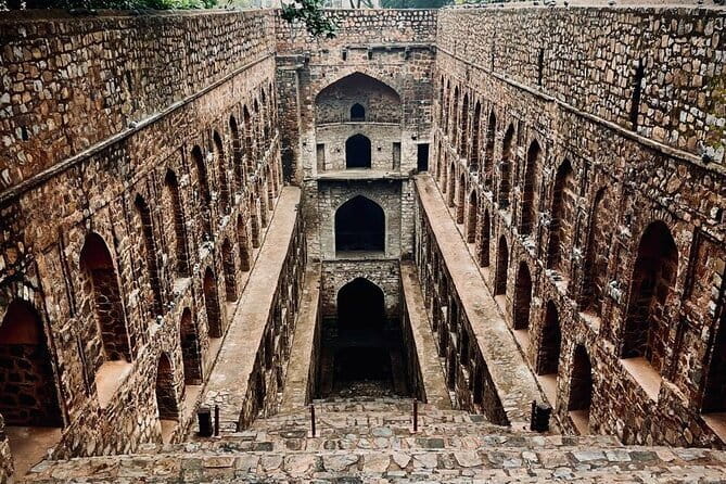 Delhi: Half day Old and New Delhi Tour on Iconic Landmarks - Key points at a glance