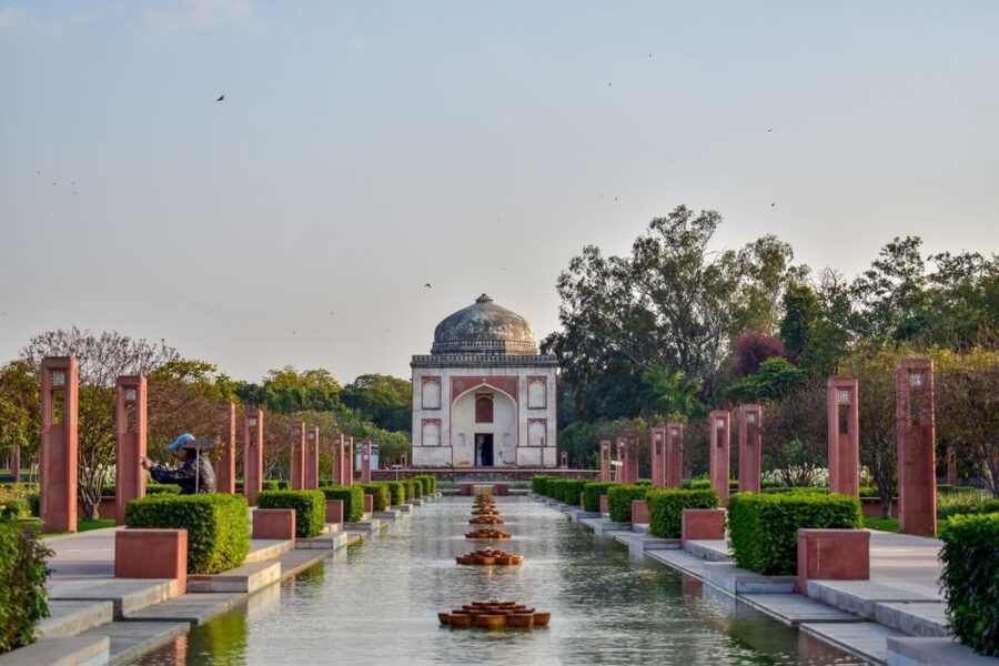Delhi Hidden Gems Tour: Art, History & Heritage Parks - Key points at a glance