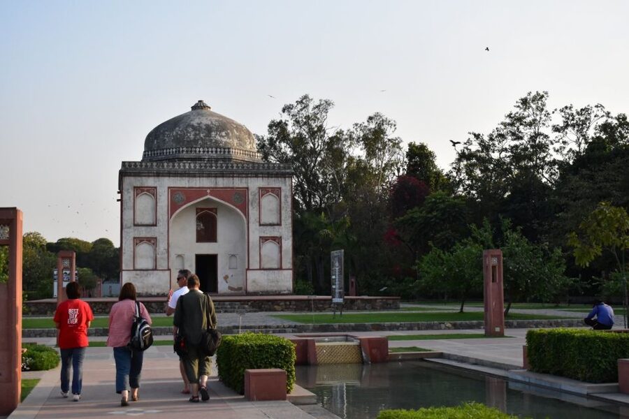 Delhi Hidden Gems Tour: Art, History & Heritage Parks - Lodhi Art District and its open-air murals