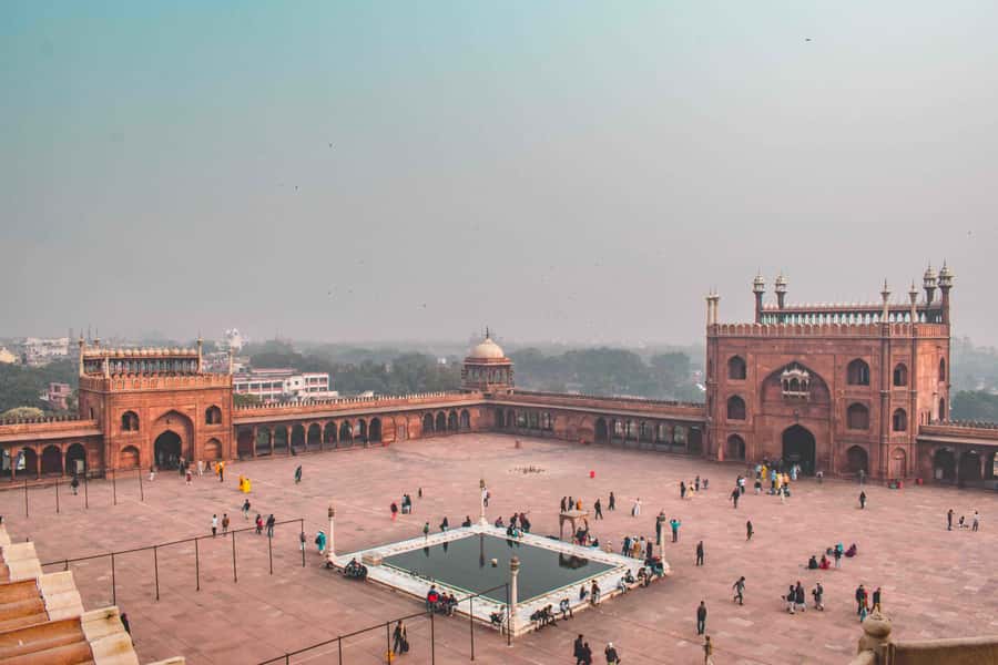 Delhi Highlights: Private Old & New Delhi with Fee Options - Seeing the Red Fort from outside