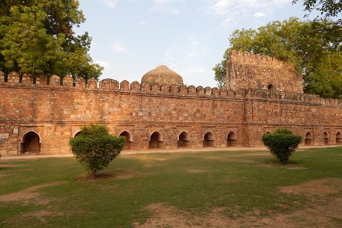 Delhi historical Gardens & Ruins - What Jai Singh adds to the experience