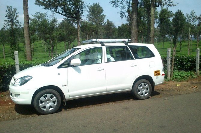Delhi International Airport to hotel private transfer - From Delhi airport exit gate to your hotel