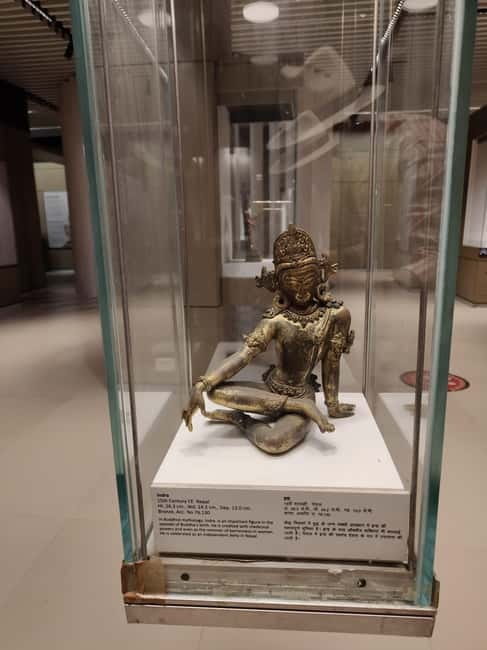 Delhi: National Museum Tour - Miniature Paintings Gallery: art made for close viewing