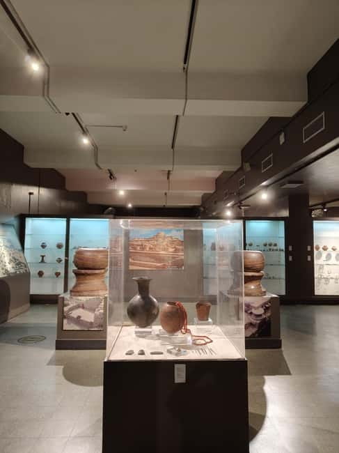 Delhi: National Museum Tour - Decorative Arts Gallery: jewelry, textiles, and crafted objects