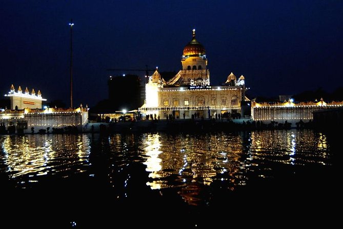 Delhi Night/Evening View Tour - 4 Hrs - India Gate, where Delhi comes out to walk