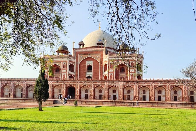 Delhi: Old and New Delhi Guided Full or Half-Day Tour - Jama Masjid and the first view of Old Delhi