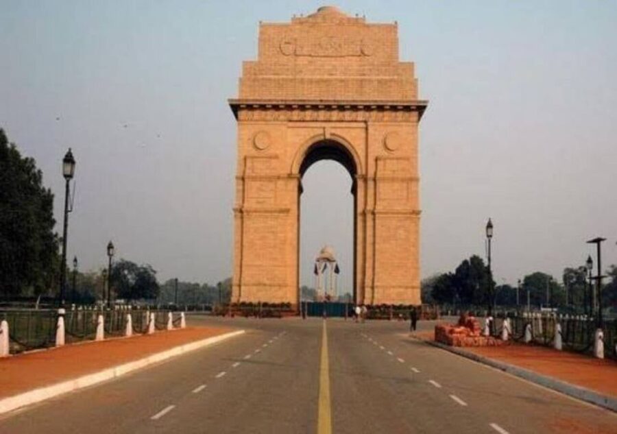 Delhi: Old and New Delhi One Day Private Guided City Tour - Chandni Chowk on foot, then by rickshaw