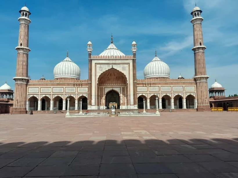 Delhi: Old and New Delhi Private Full or Half-Day City Tour - Lunch and the practical value of a private day