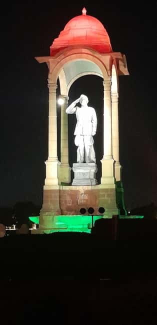 Delhi: Old and New Delhi Private Full or Half-Day City Tour - India Gate and Rashtrapati Bhavan by car