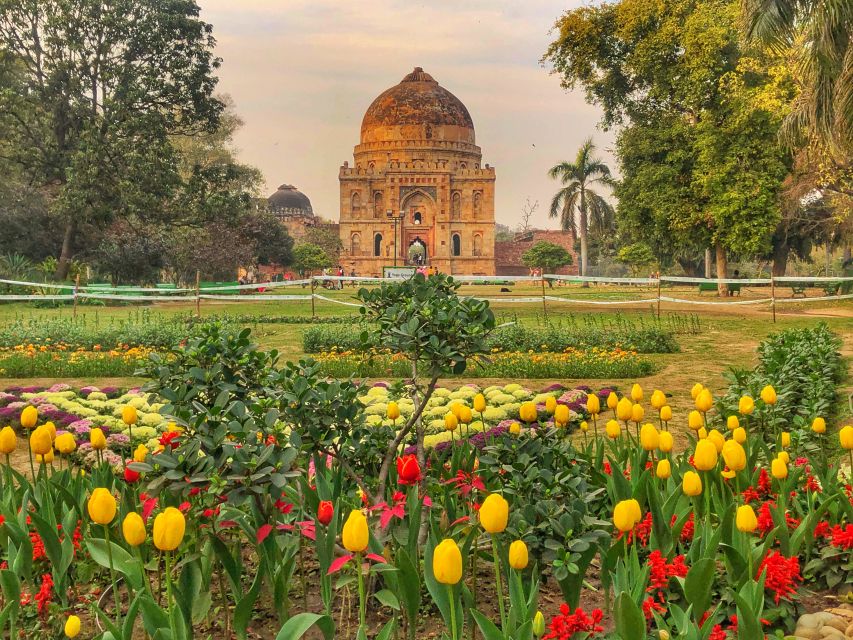 Delhi: Old and New Delhi Private Full or Half-Day Tour - India Gate, Parliament, and Rashtrapati Bhavan