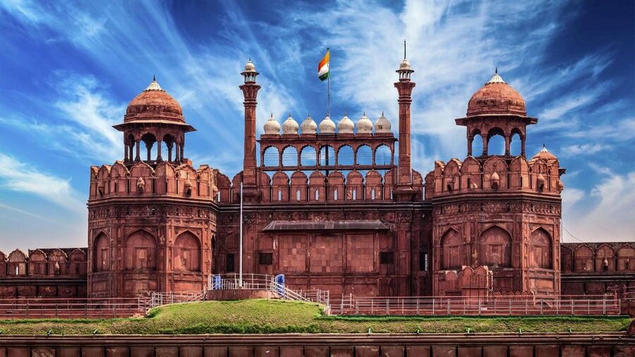 Delhi: Old and New Delhi Sightseeing Private Day Tour - Humayun’s Tomb, the model for a later masterpiece