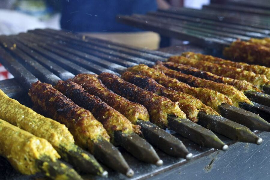 Delhi: Old Delhi Street Food Tour with Rickshaw Ride - Hygiene, dietary needs, and sensible caution